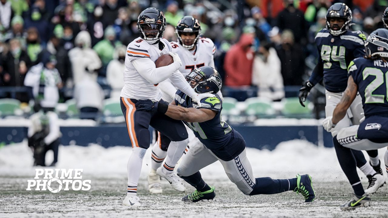 The 3 Point Conversion - The Chicago #Bears are signing defensive end  Yannick Ngakoue to a one-year deal worth $10.5 million. #NFL #DaBears  #3ptcnvrsn