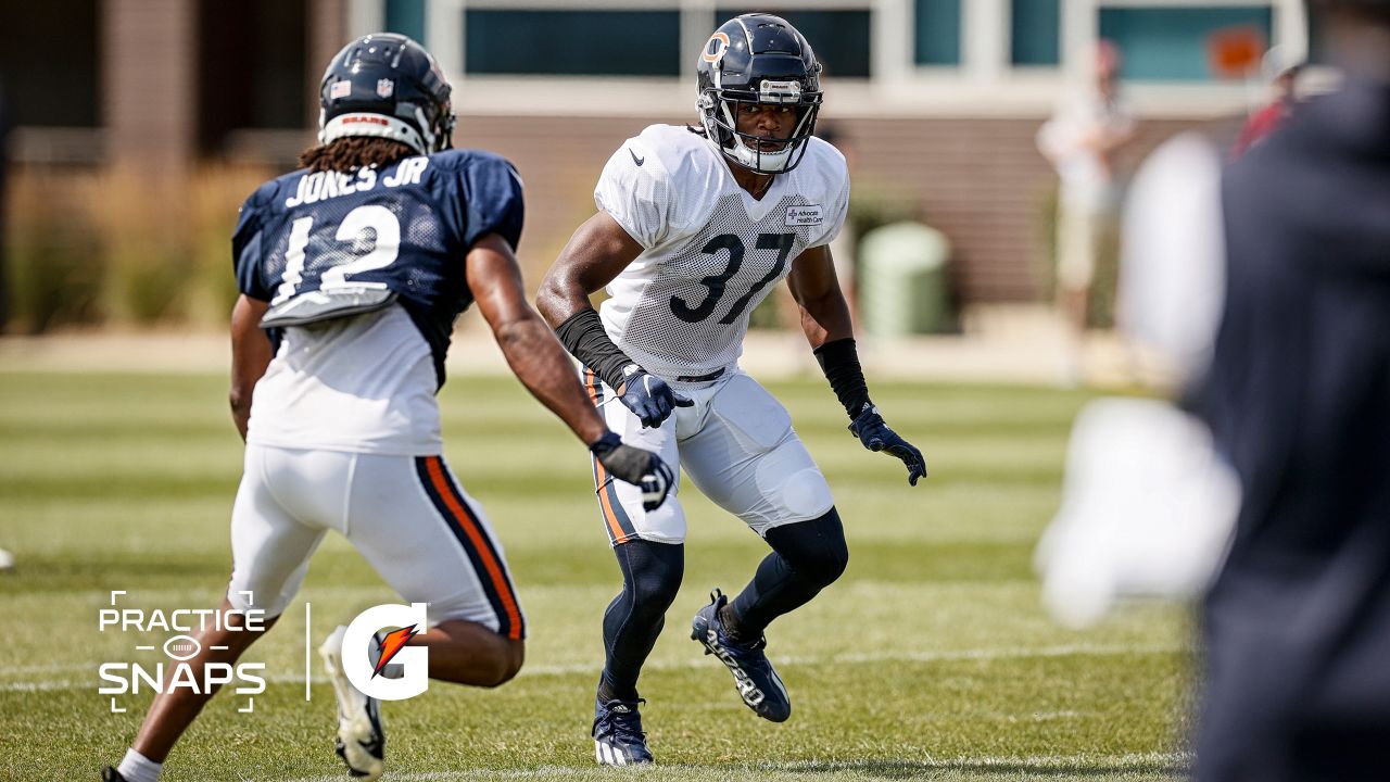 Bears left tackle Braxton Jones plans to take bull by the horns - Chicago  Sun-Times