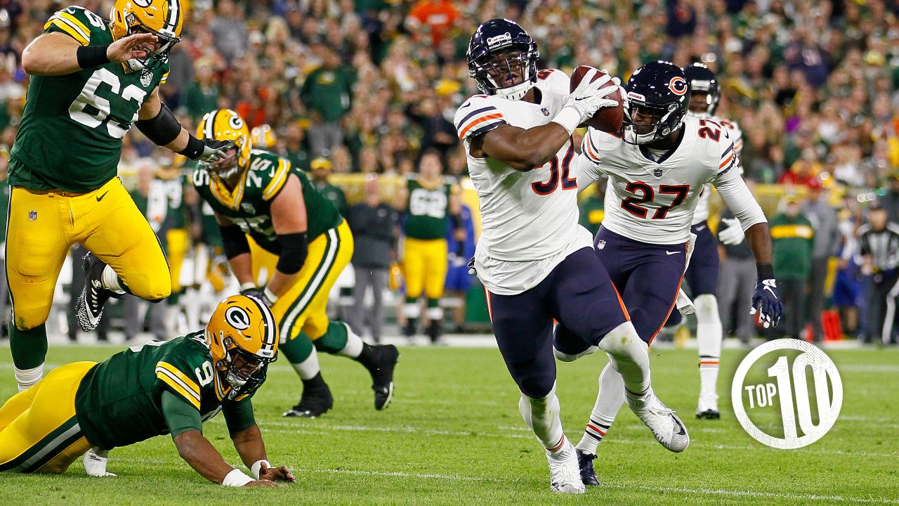 Mack, Amukamara lead Bears over Seahawks 24-17