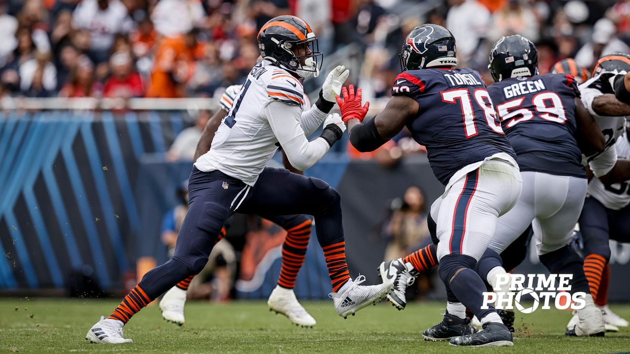 Chicago Bears running back Khalil Herbert (24) during an NFL football game  between the Packers and Bears Sunday, Sept. 18, 2022, in Green Bay, Wis.  (AP Photo/Mike Roemer Stock Photo - Alamy