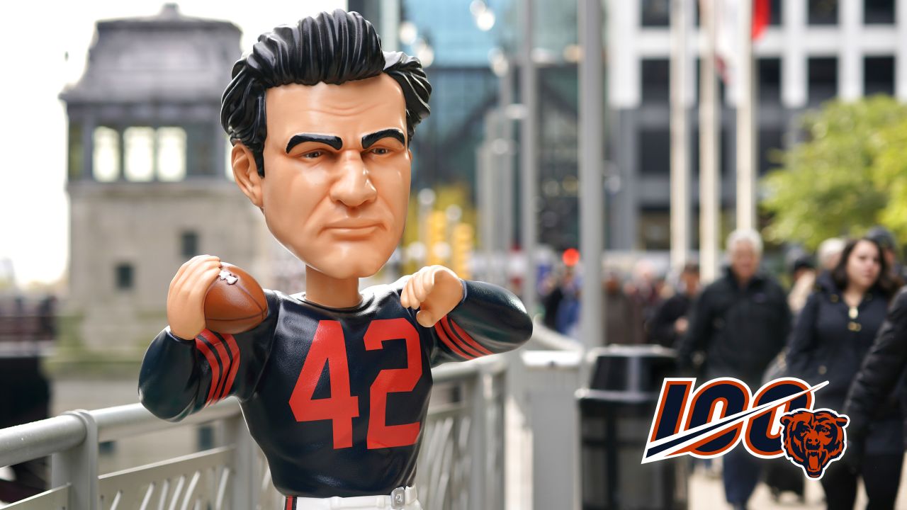 National Bobblehead Hall of Fame and Museum unveils six Chicago Bears  bobbleheads - Chicago Business Journal