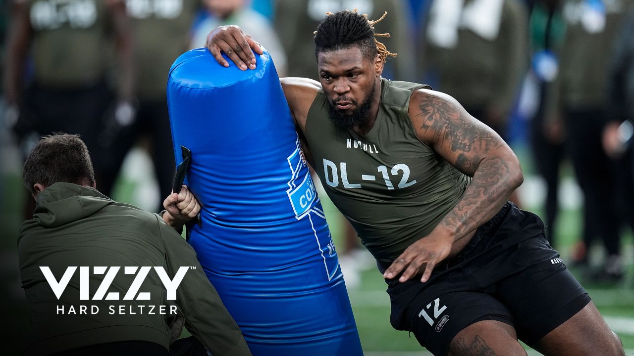 How NFL experts graded the Bears' selection of DT Zacch Pickens