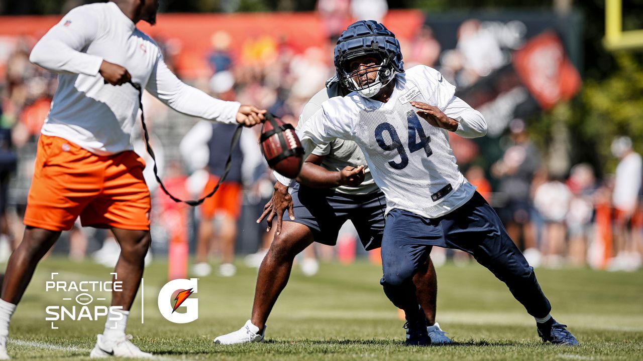 Chicago Bears Training Camp Practice No. 7 notes: Kyler Gordon and the  defense dominate the second day in pads - CHGO