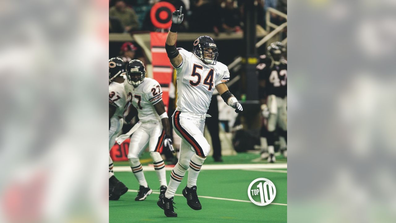 Intelligence, athleticism helped make Urlacher a Hall of Fame linebacker