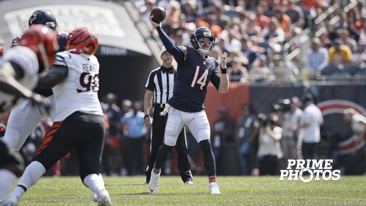 Sources: Chicago Bears QB Andy Dalton could miss additional time because of  knee injury - ABC7 Chicago