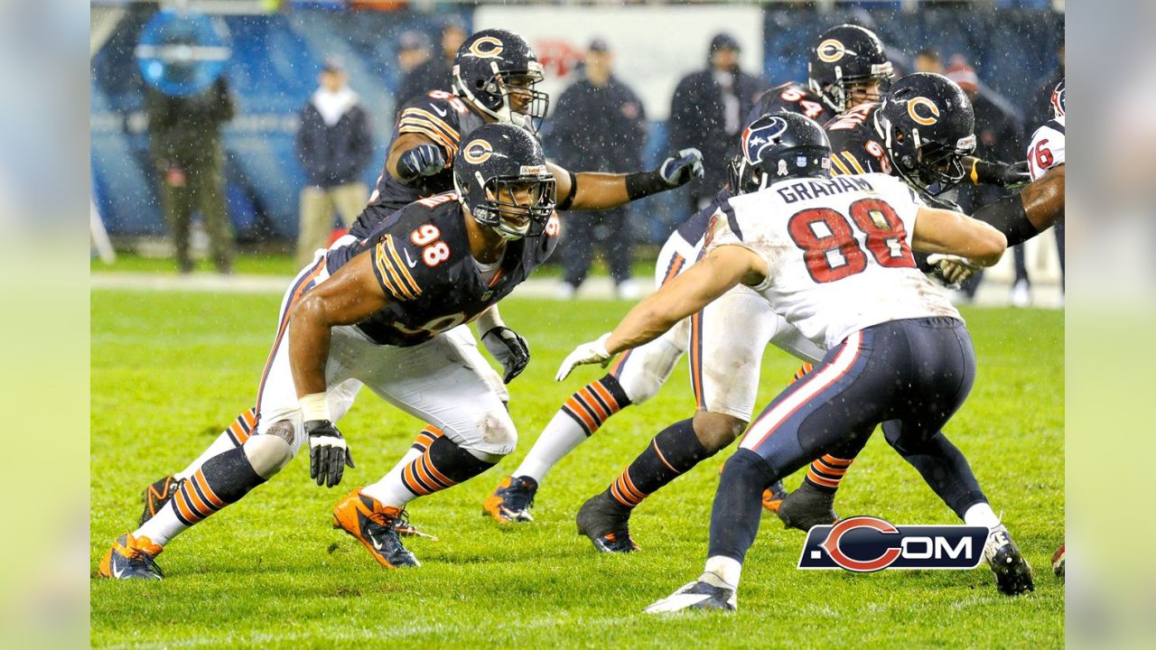 Chicago Bears vs. Houston Texans. Fans support on NFL Game. Silhouette of  supporters, big screen with two rivals in background Stock Photo - Alamy