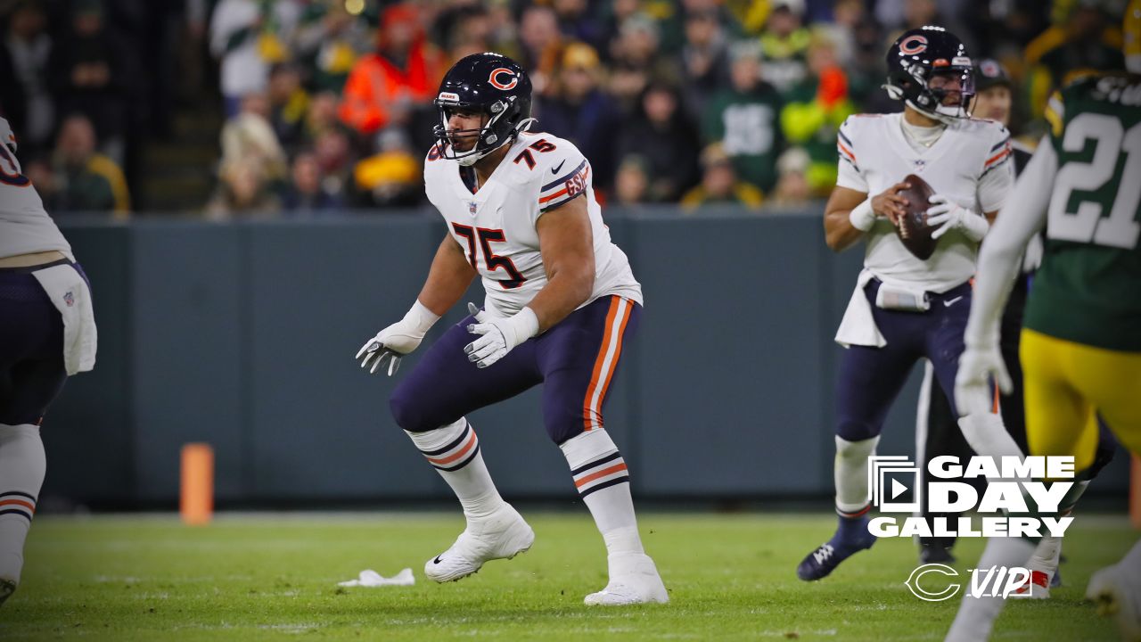 Rodgers Throws 4 TD Passes, Packers Defeat Bears 45-30, Chicago News