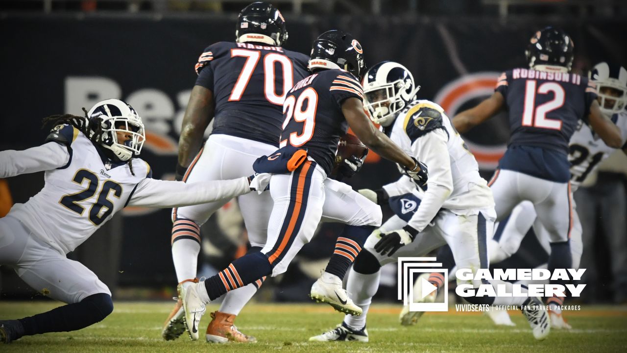 Rams dominate matchup of tough defenses, beat Bears 24-10 - The