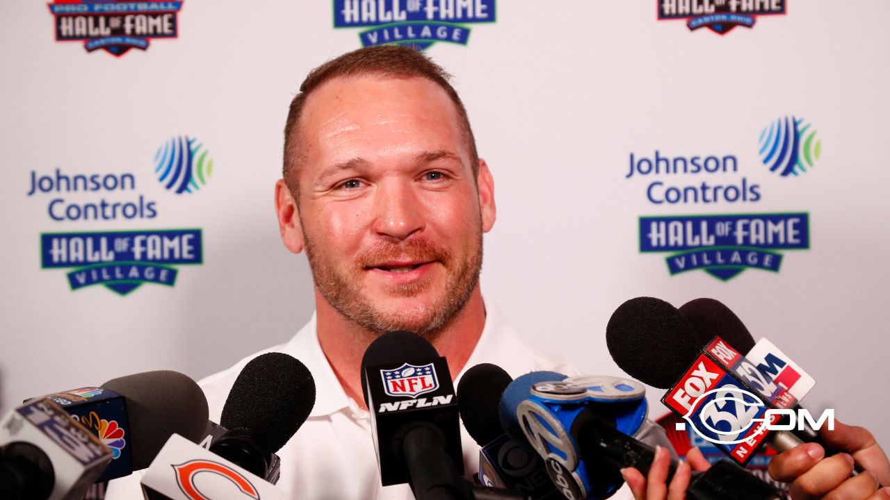 Bears Hall of Famer Brian Urlacher made a poor read in social-media post -  Chicago Sun-Times