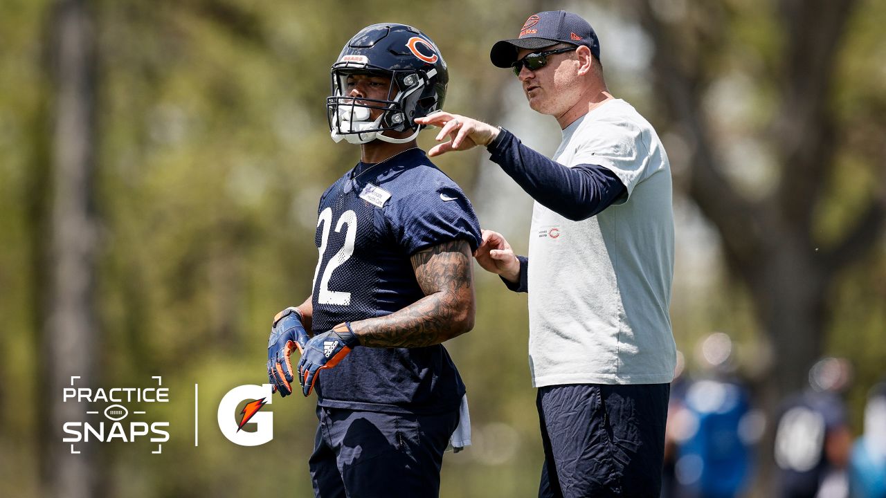 Quick Hits: Bears top pick Gordon 'lighting it up'