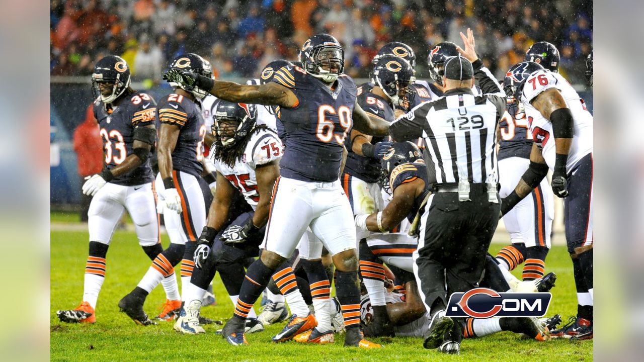 Chicago Bears vs. Houston Texans. NFL Game. American Football League match.  Silhouette of professional player celebrate touch down. Screen in backgrou  Stock Photo - Alamy