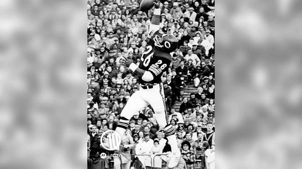 : 1967 Philadelphia # 32 Bennie McRae Chicago Bears