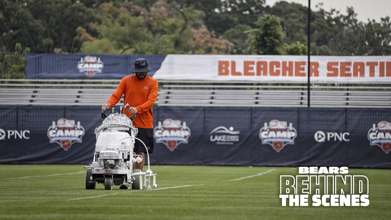 The Dr Pepper Zero Sugar Chicago Bears Training Camp Fan