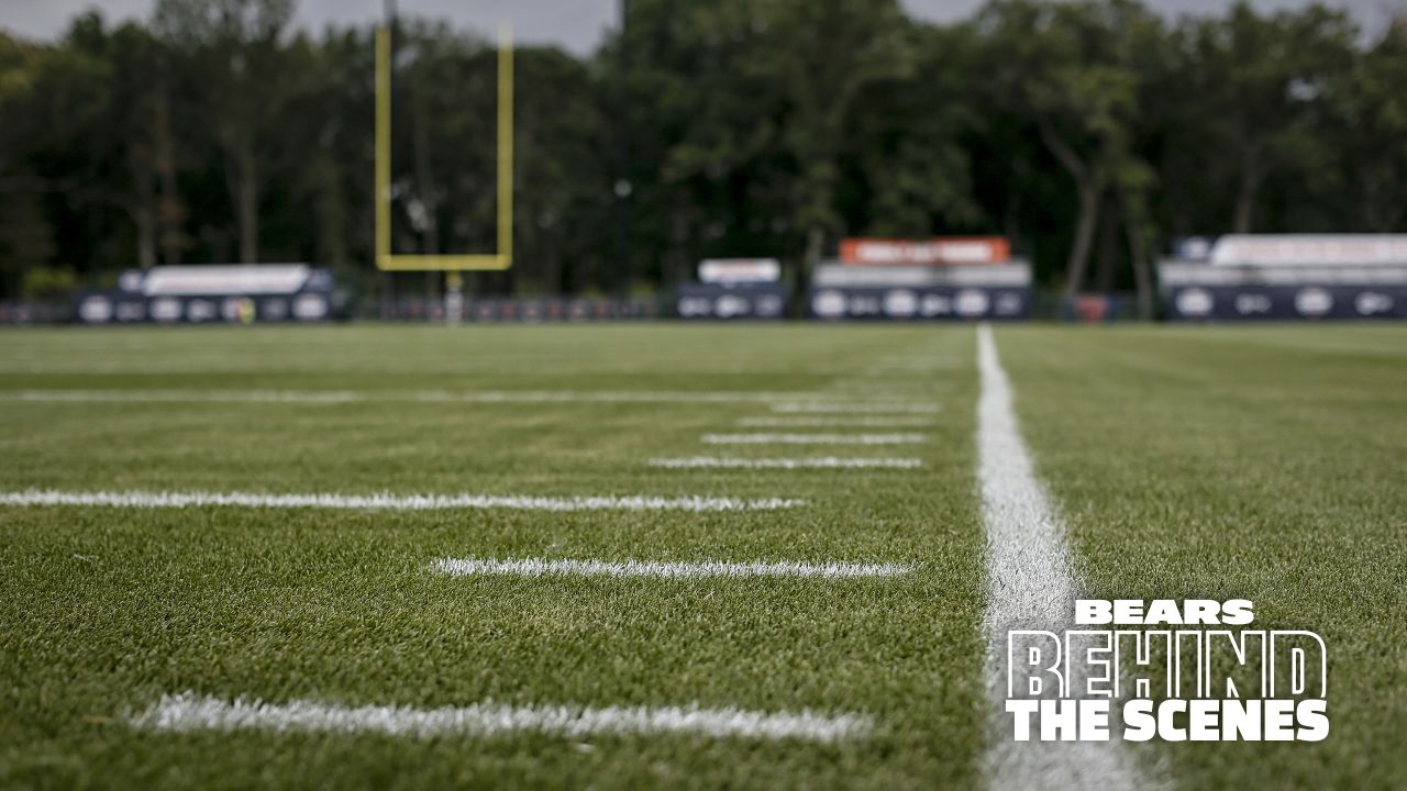 The Dr Pepper Zero Sugar Chicago Bears Training Camp Fan