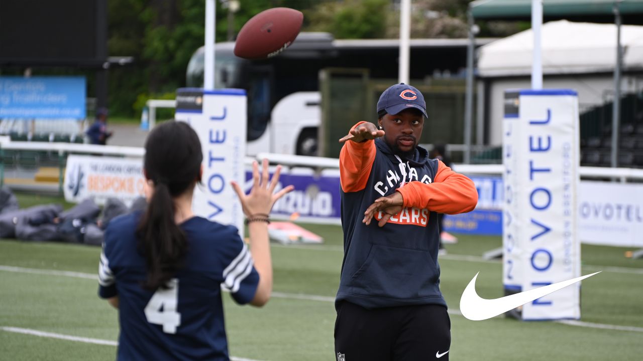 Jets and Bears Unveil Girls Flag Football League in the UK