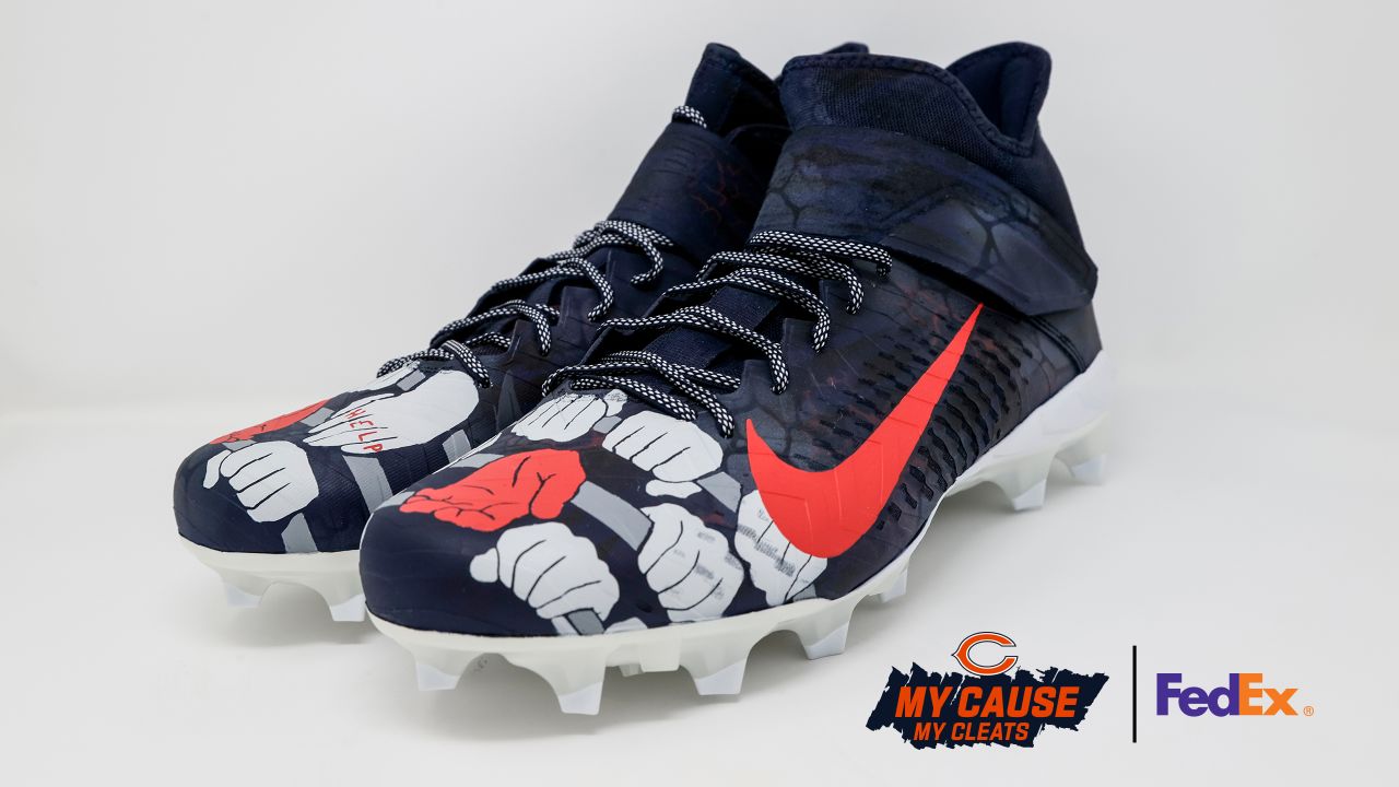 Jeremy Peña's cleats feature artwork by Texas Children's patients