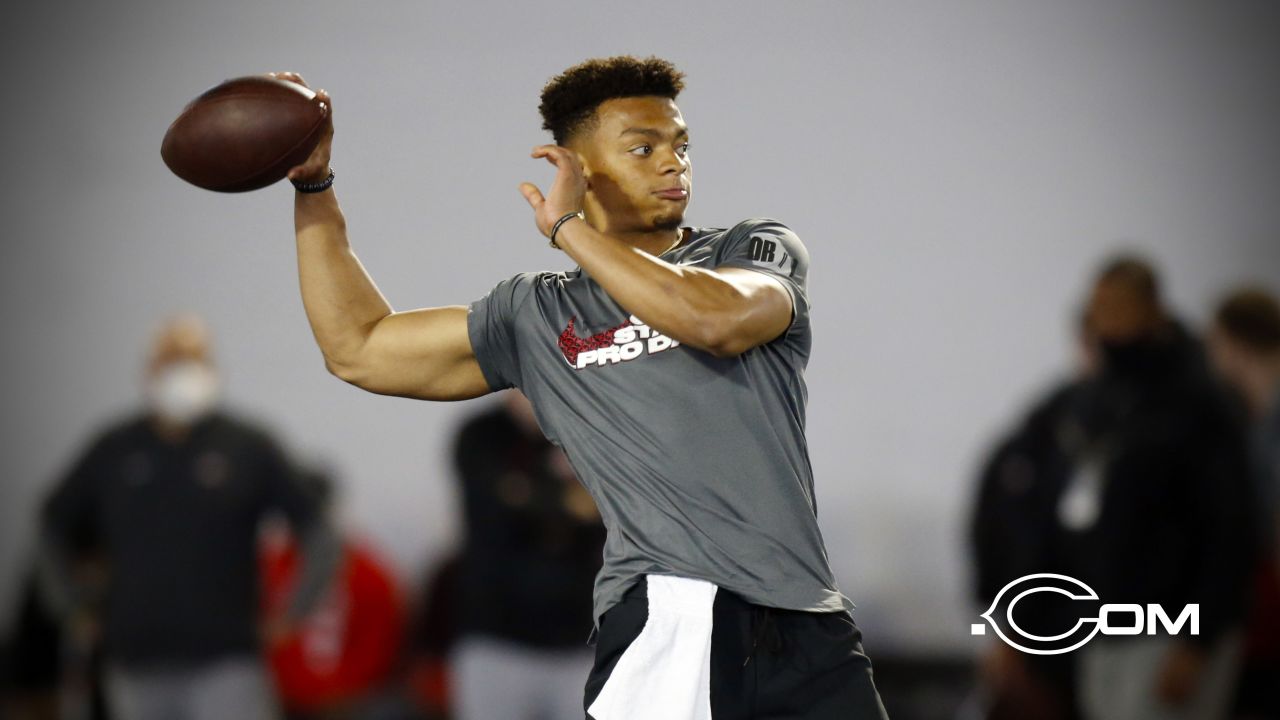 PFF CHI Bears on Twitter: New #Bears quarterback Justin Fields was @PFF's  No. 3 player in the entire NFL Draft  / Twitter