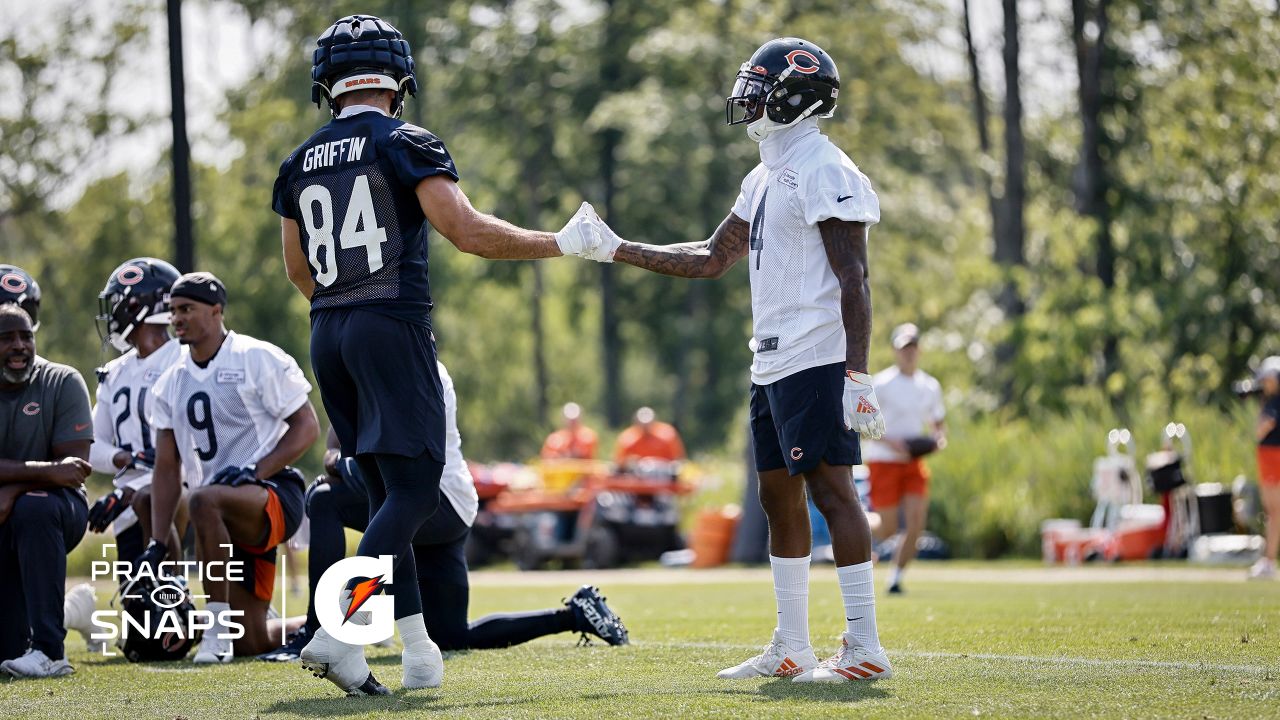 Robert Quinn wants to stay with Bears, but knows 'this is a crazy