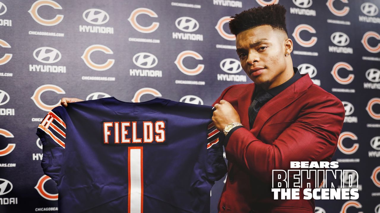 Chicago Bears fans burning Justin Fields jersey already 