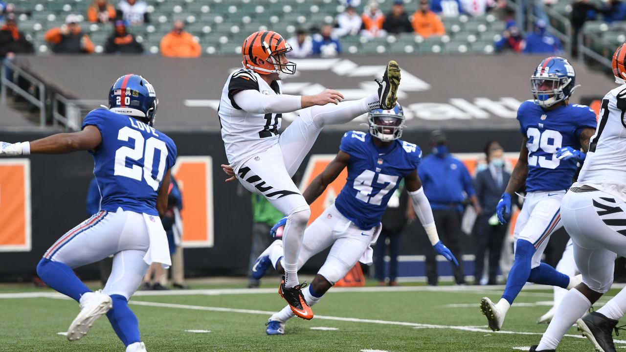 Cincinnati Bengals' Kevin Huber stands on the field during an NFL football  practice in Cincinnati, Tuesday, Aug. 10, 2021. (AP Photo/Aaron Doster  Stock Photo - Alamy