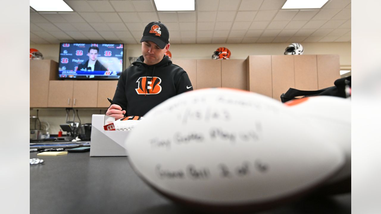 ID please: Bengals coach Zac Taylor got carded at bar delivering