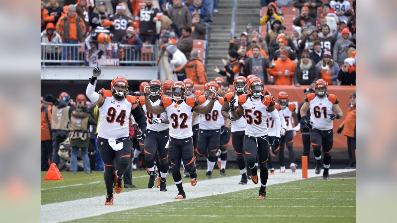 1987 Cincinnati Bengals at Cleveland Browns Week 14 Football Game