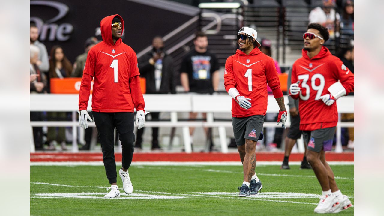 Photos: Flag Football Practice for 2023 Pro Bowl Games