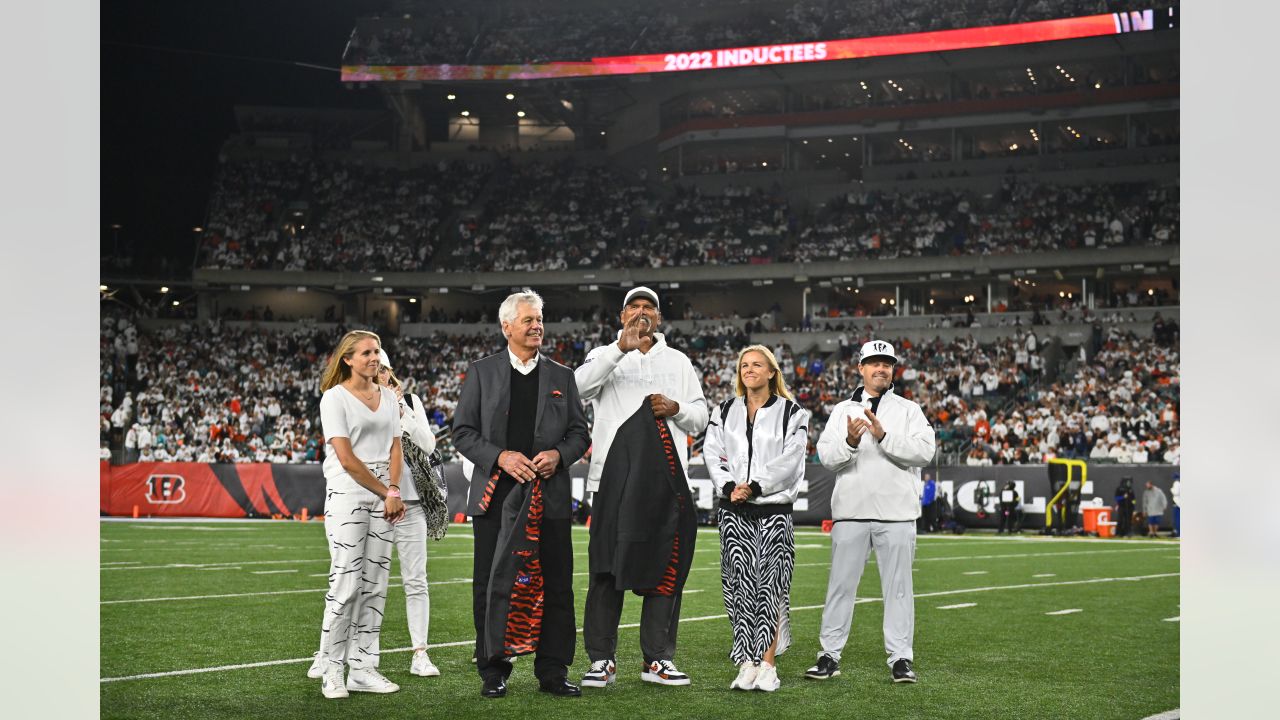 Willie Anderson and Isaac Curtis Ring of Honor Induction