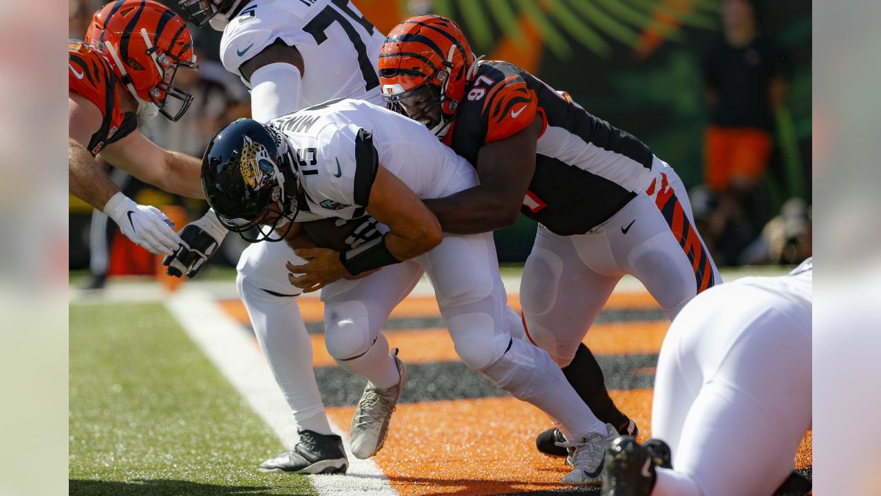 Bengals fall to the Jaguars, 27-17