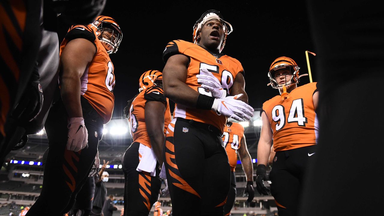 Cincinnati Bengals upset Pittsburgh Steelers 27-17 in prime-time game