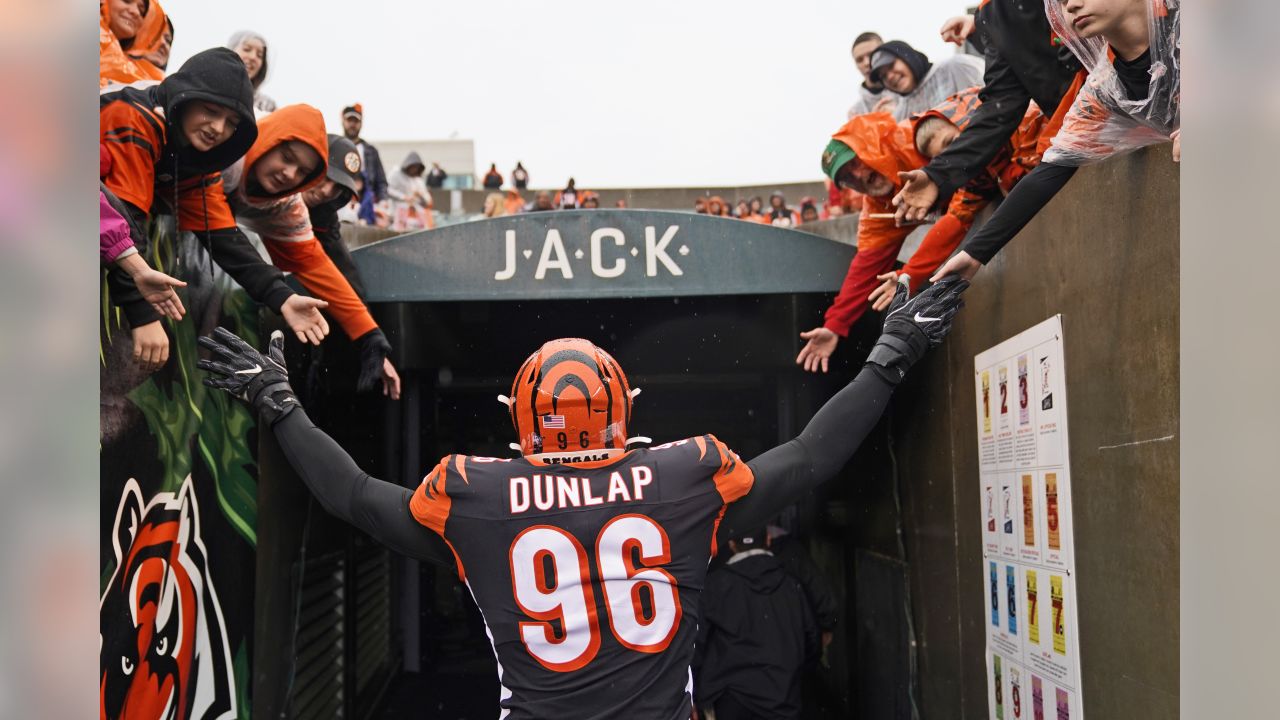 FOX Sports: NFL on X: Joe Mixon has tied the @Bengals franchise record for  touchdowns in a game with 4.and it's halftime 