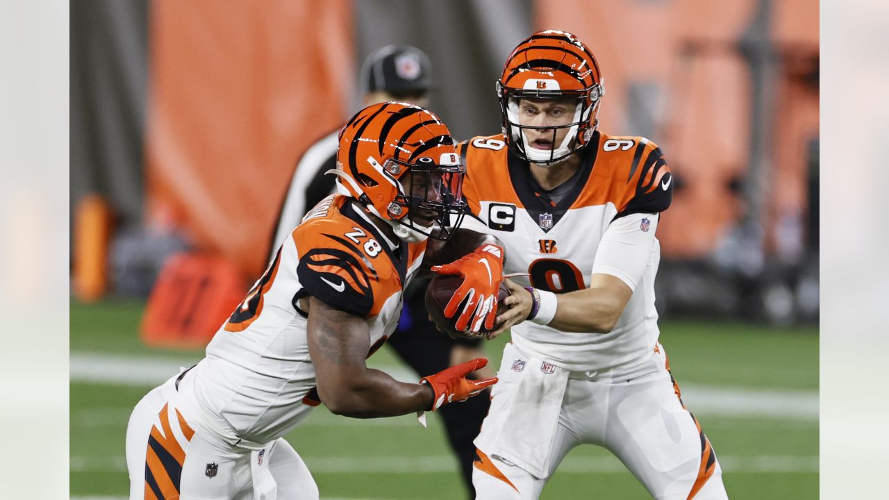 October 29th, 2017: Cincinnati Bengals tight end C.J. Uzomah (87) looks on  before the NFL football game between the Indianapolis Colts and the  Cincinnati Bengals at Paul Brown Stadium, Cincinnati, OH. Adam