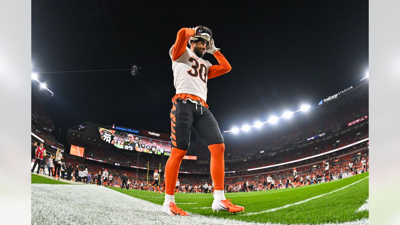 PHOTOS: Bengals at Browns for AFC North Monday Night Primetime