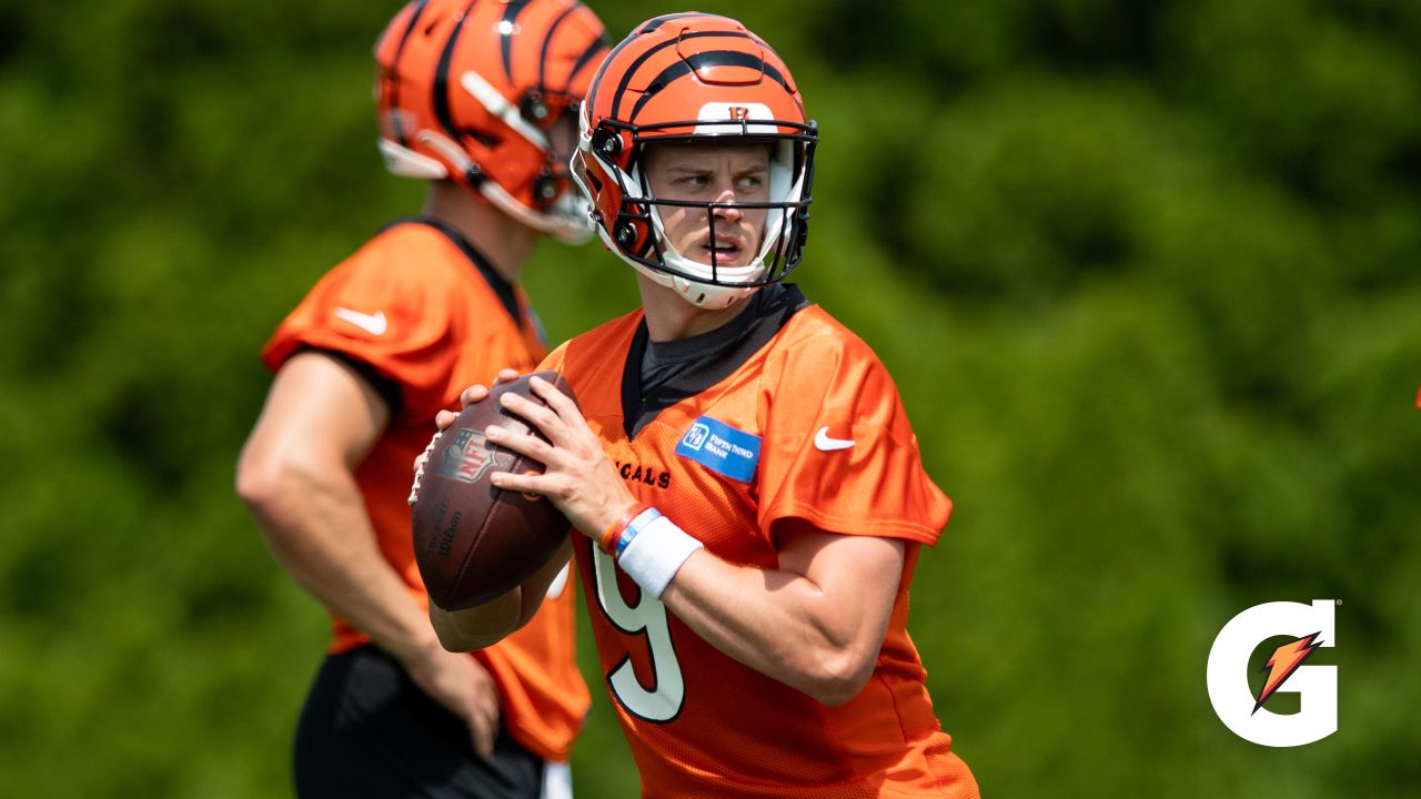 Bengals QB Joe Burrow says knee 'feels good,' will get it checked