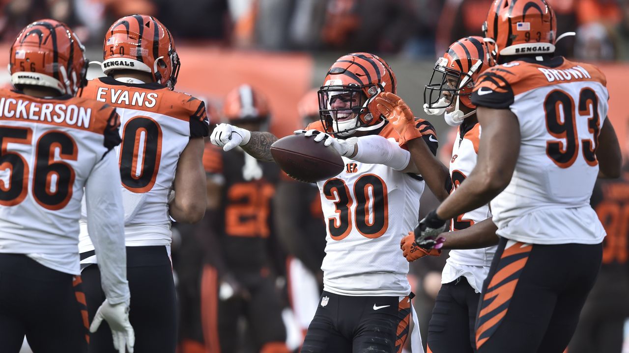 Cincinnati, OH, USA. 15th Sep, 2019. Cincinnati Bengals free safety Jessie  Bates III (30) during NFL football game action between the San Francisco  49ers and the Cincinnati Bengals at Paul Brown Stadium