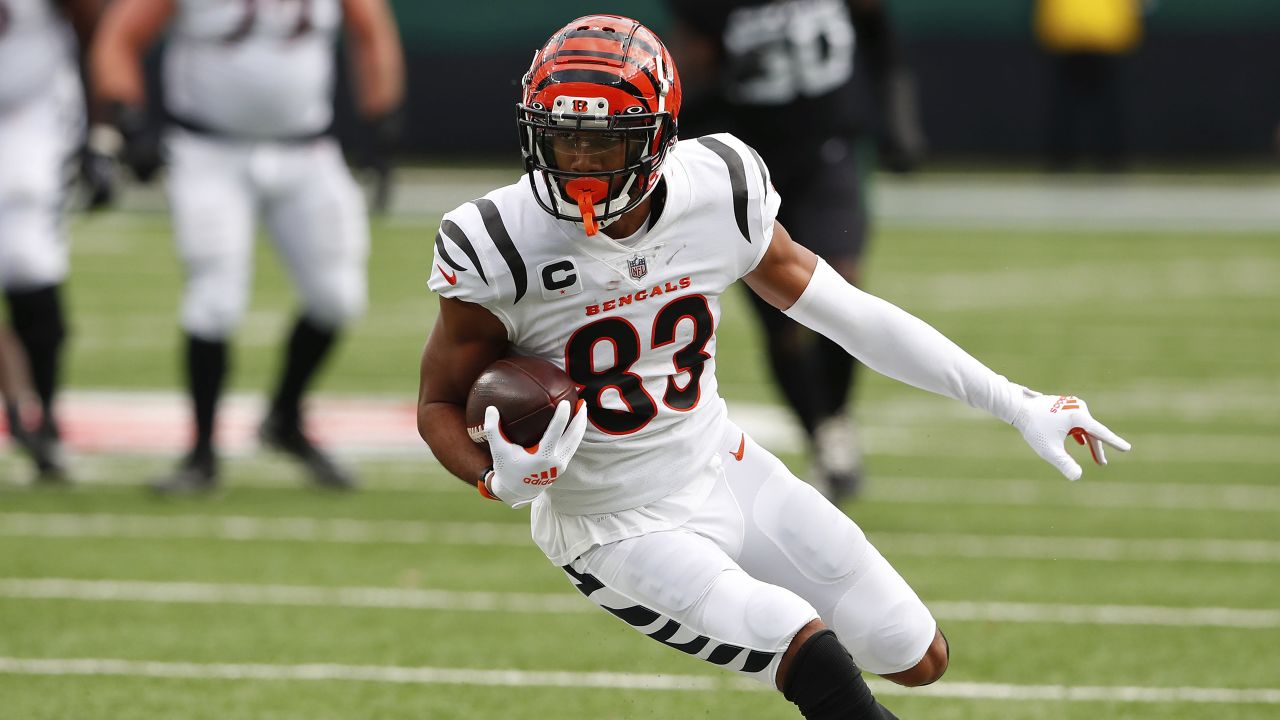 East Rutherford, New Jersey, USA: November 3, 2021, Cincinnati Bengals  cornerback Eli Apple (20) during a NFL football game against the New York  Jets at MetLife Stadium in East Rutherford, New Jersey.