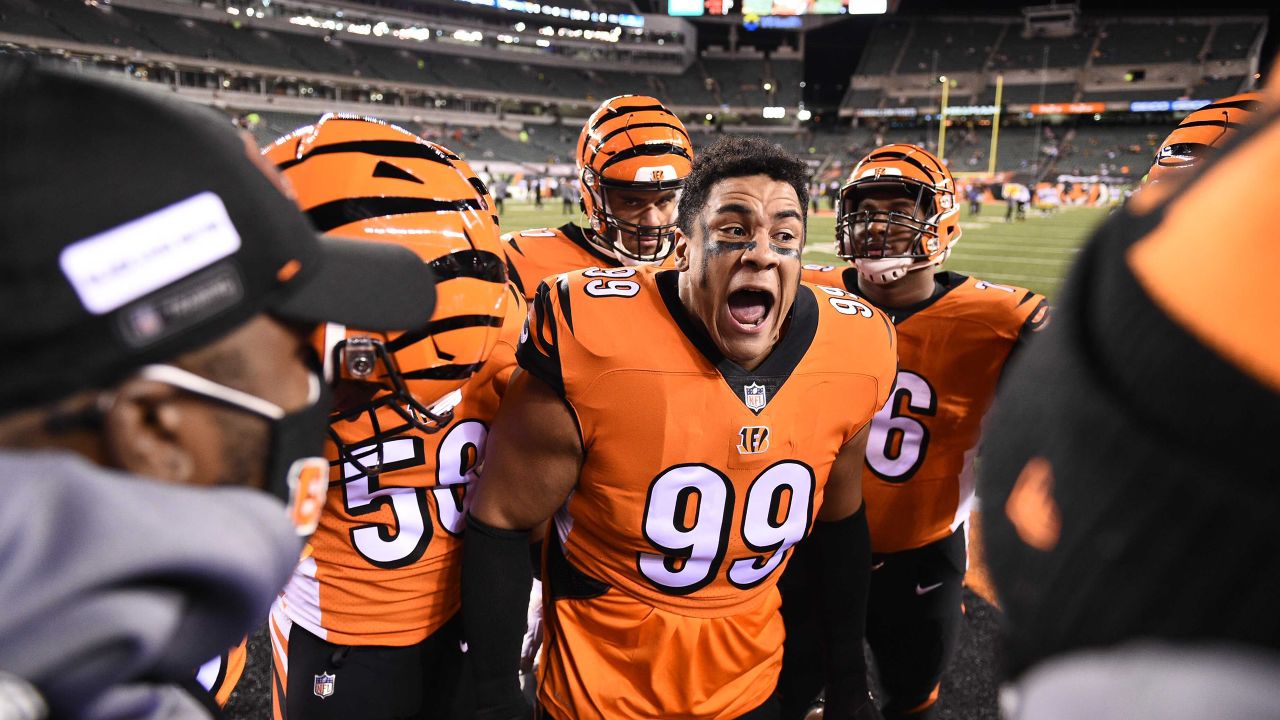 Cincinnati Bengals 27-17 Pittsburgh Steelers: Giovani Bernard's two  touchdowns leads Bengals to win, NFL News