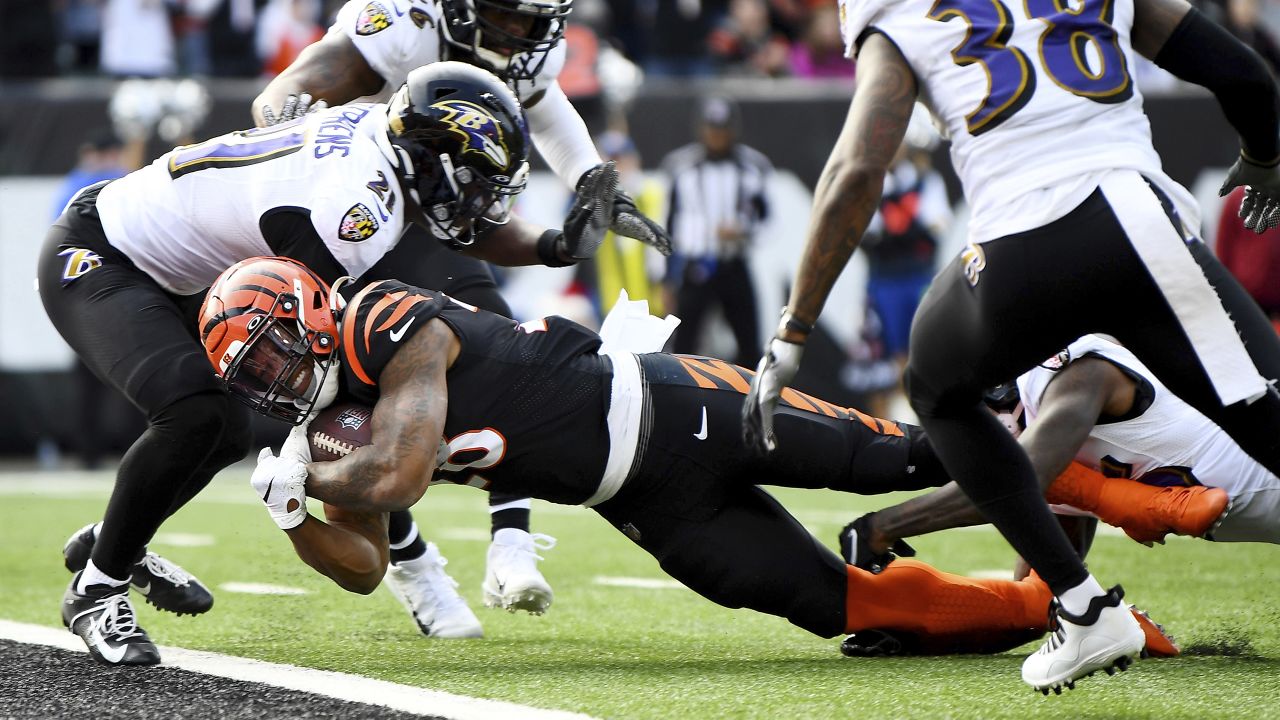 Quick Hits: No Setbacks For Burrow Lifts Bengals; Hendrickson