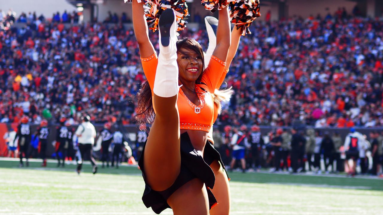 NFL Cheerleader Gameday! Bengals vs Browns 