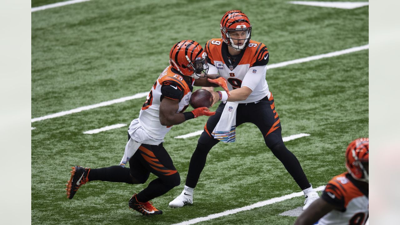 Joe Burrow Gives Himself A D For Rookie Debut, But A.J. Green Calls Him  'Unbelievable' - Steelers Depot