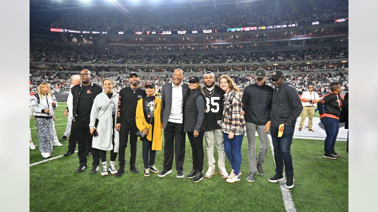 Willie Anderson, Isaac Curtis ecstatic over joining Bengals Ring of Honor  together - The Athletic