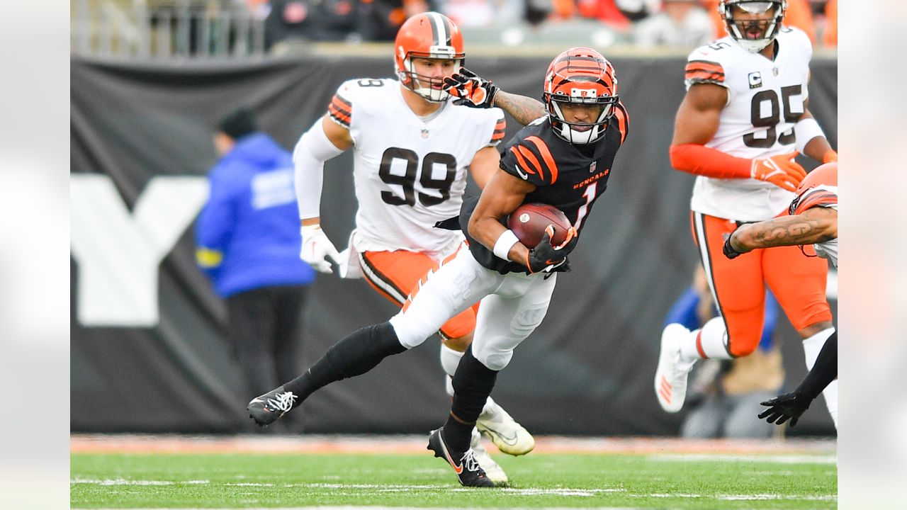 Photos: Week 14 - Browns at Bengals Game Action