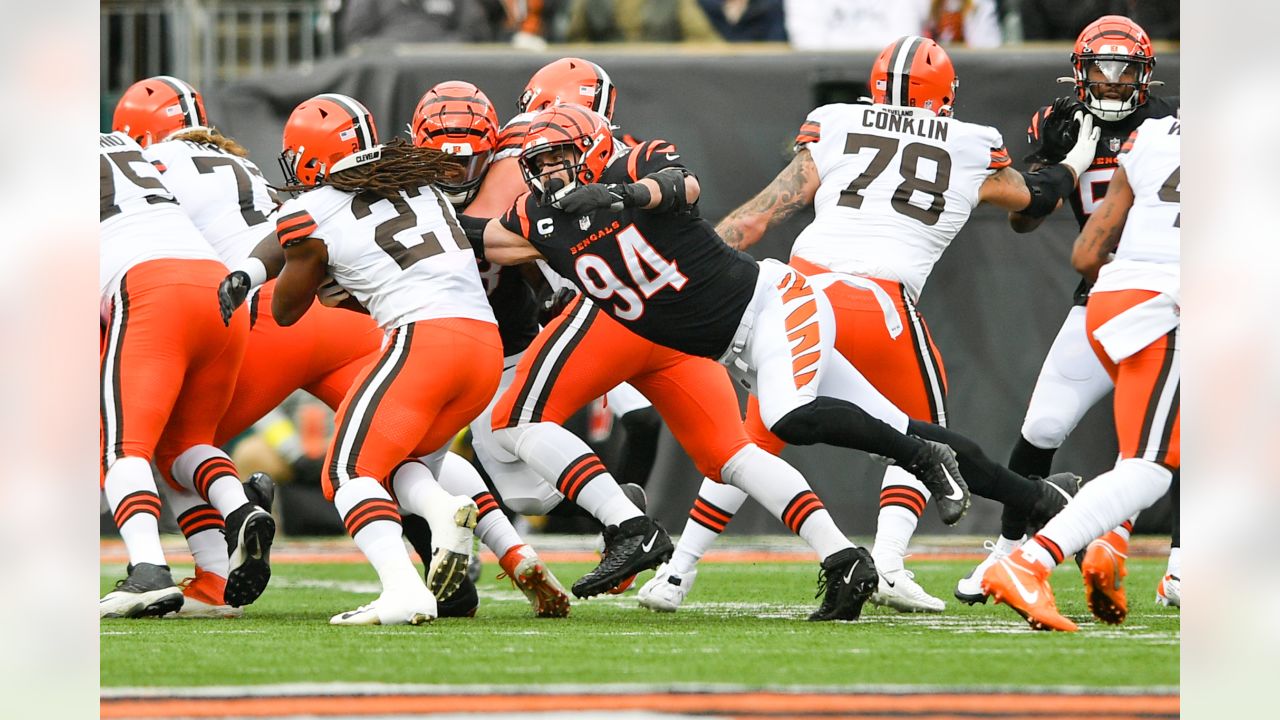 Photos: Week 14 - Browns at Bengals Game Action