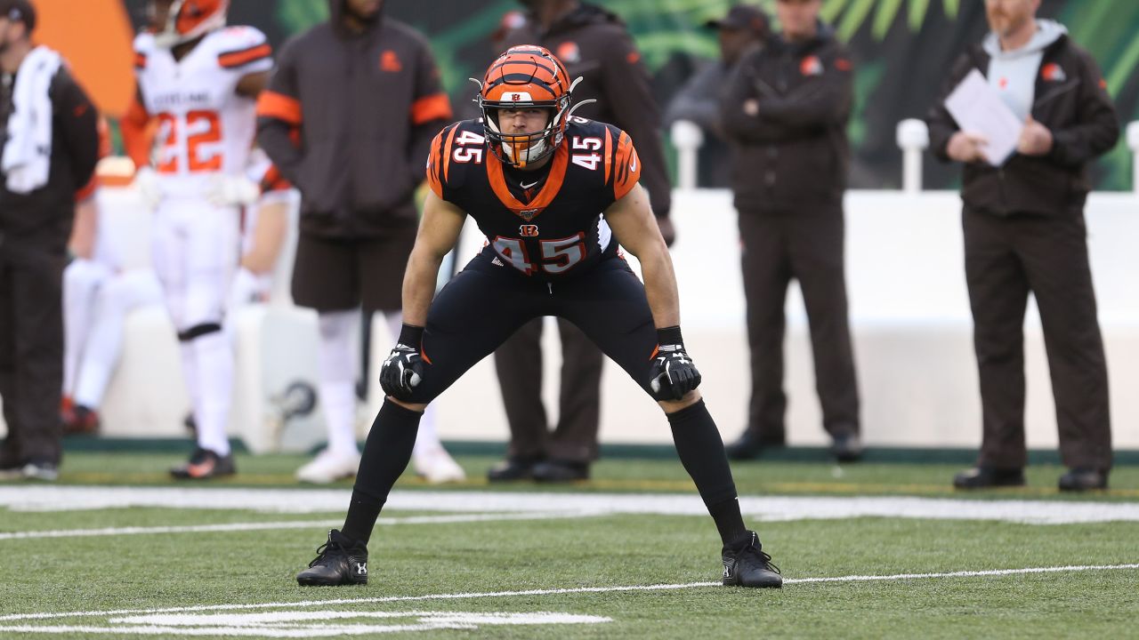 November 3, 2021, East Rutherford, New Jersey, USA: Cincinnati Bengals  linebacker Logan Wilson (55)