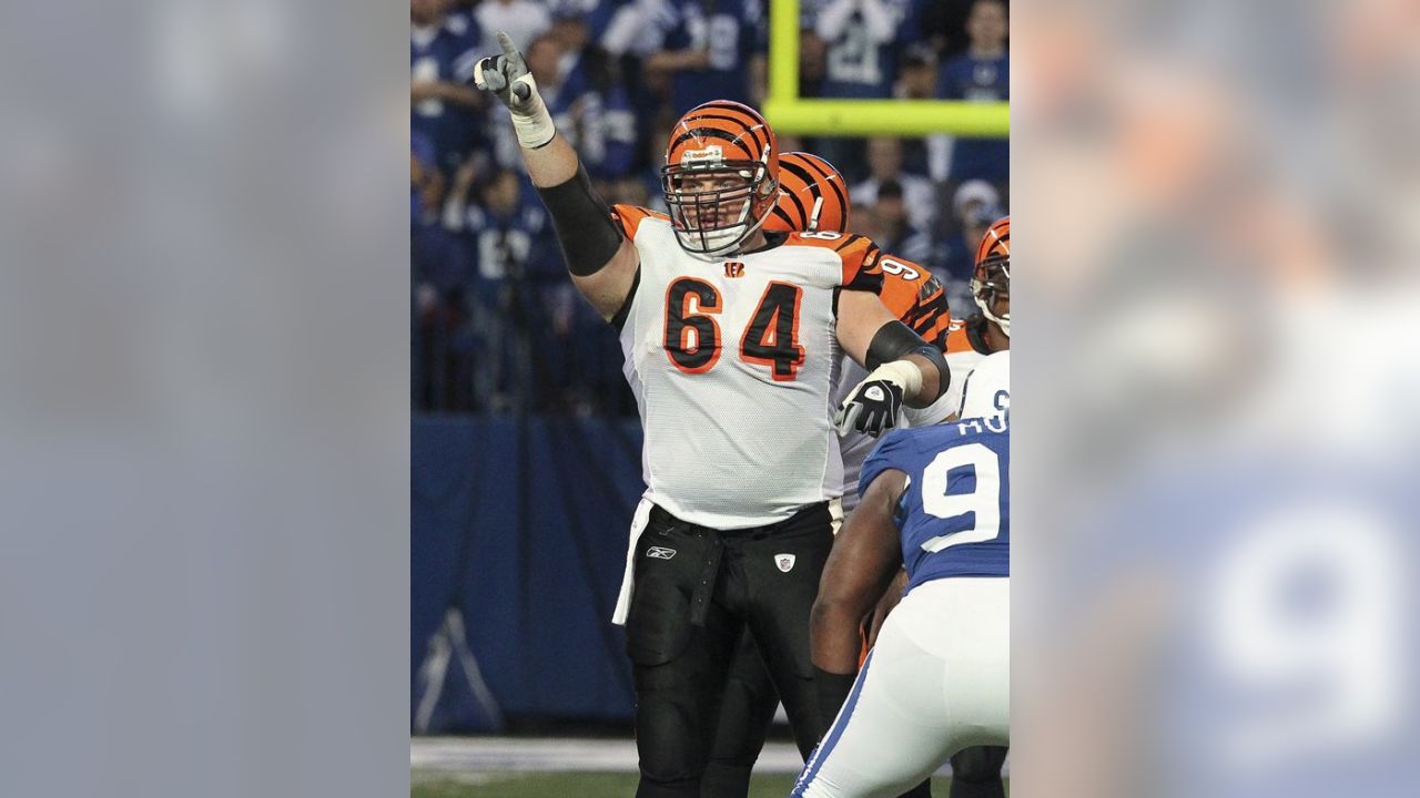 August 8, 2010: Cincinnati Bengals C Kyle Cook (#64) during the second  session of the Bengals Training Camp in Georgetown Kentucky. (Credit Image:  © John Longo/Southcreek Global/ZUMApress.com Stock Photo - Alamy