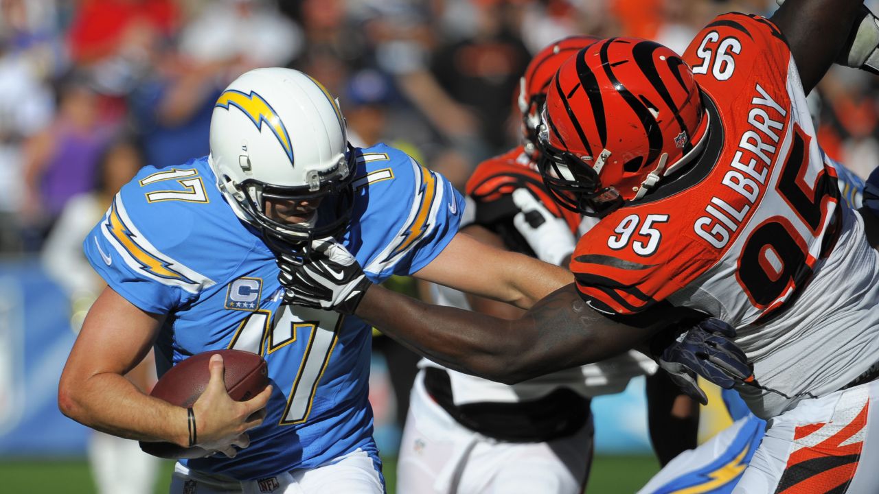 Column: Broncos deal Chargers' Philip Rivers a familiar rough ride