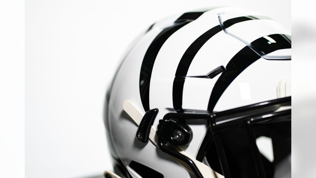 Pass or fail: Bengals finally reveal new white helmets (photos)