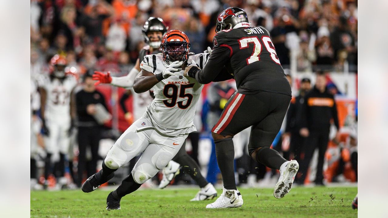 NFL Cuts: Raymond Johnson III make the Bengals roster? - Cincy Jungle