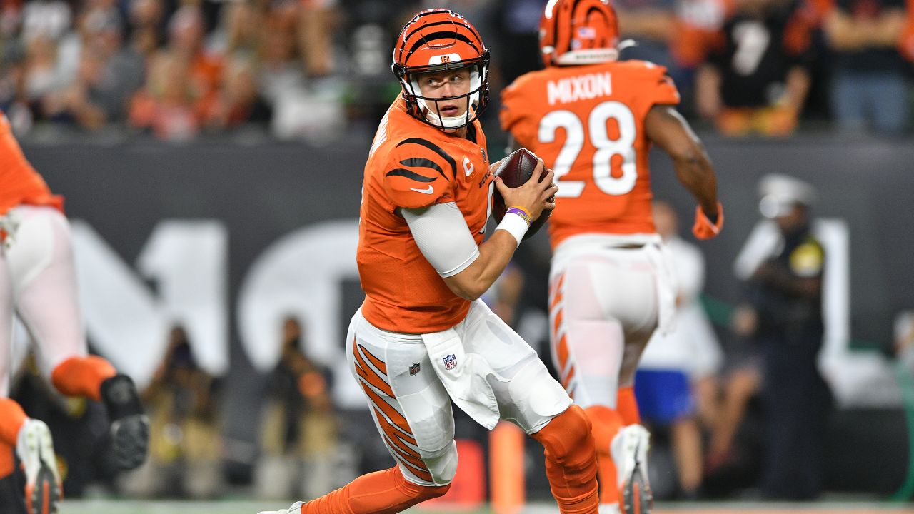 Watch the Bengals take a 7-0 lead vs. the Jets with Joe Burrow's TD pass to  Samaje Perine 