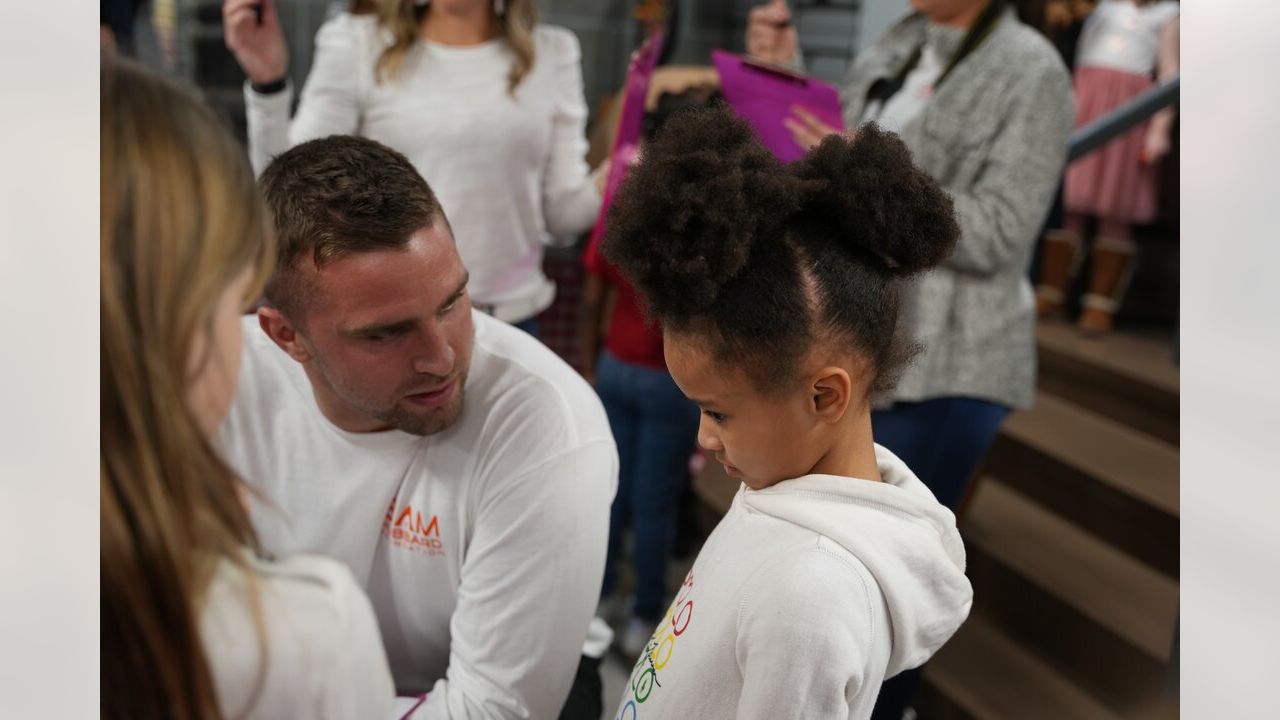 Cincinnati Bengals on X: This holiday season Sam Hubbard teamed up with  @MillerLite to give his teammates some knitwear and special presents 